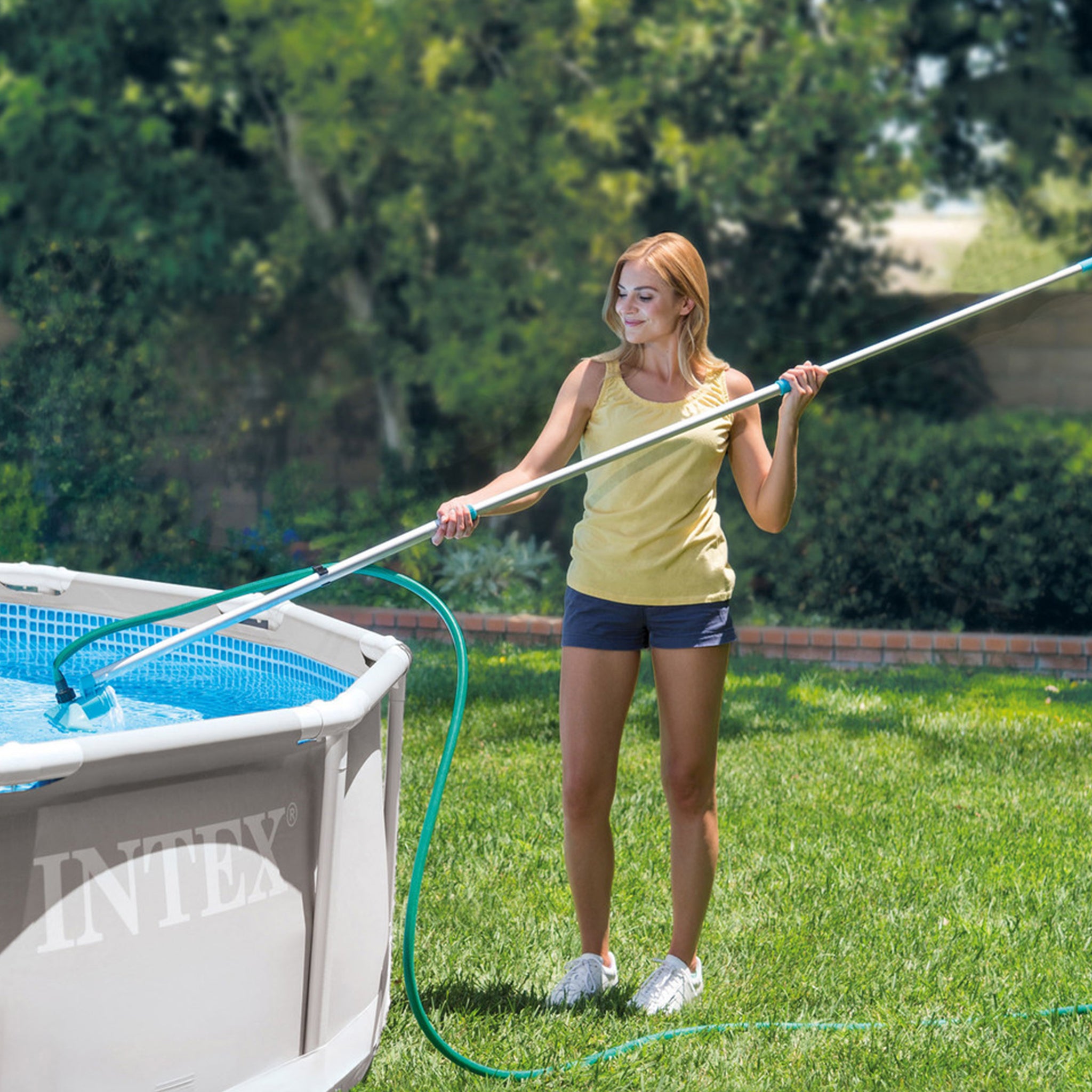 Pool Cleaning Maintenance Kit