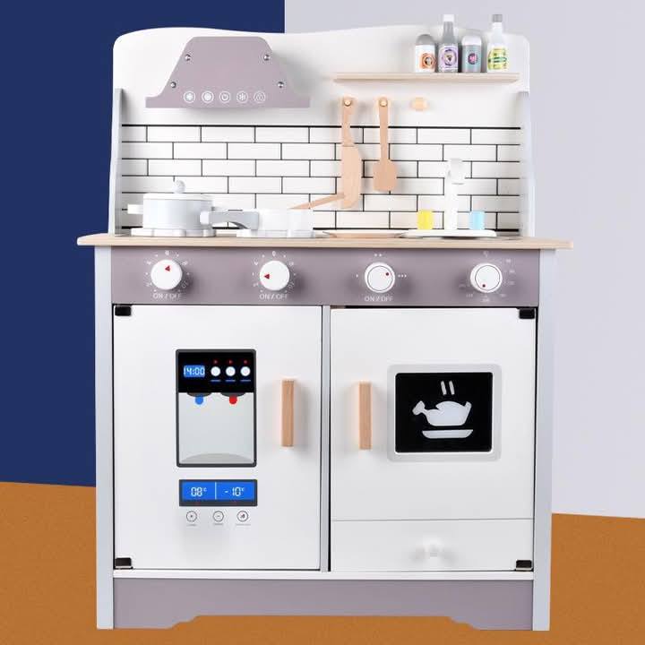 Wooden kitchen in white