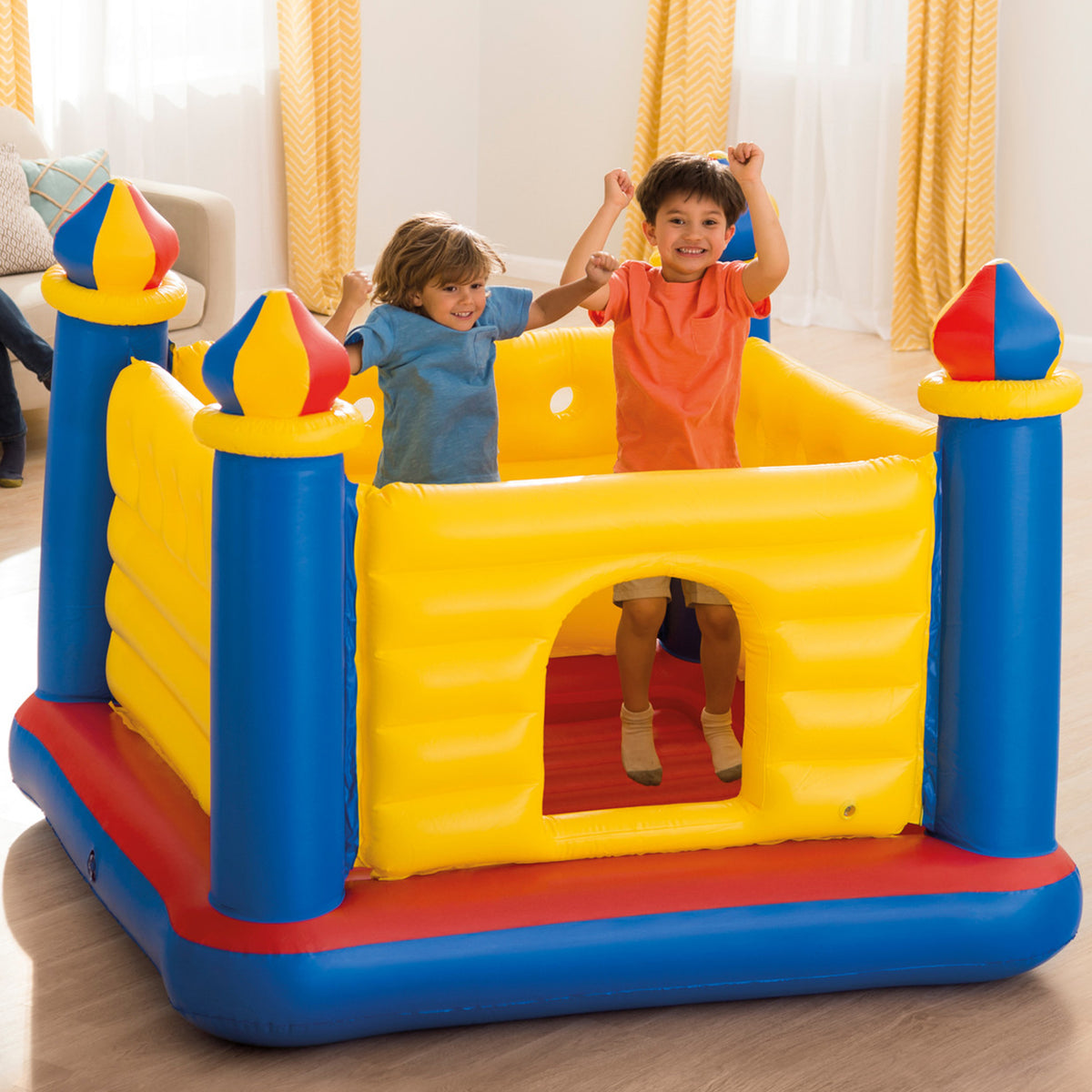 قلعة نطاطة قابلة للنفخ من Jump-O-Lene®