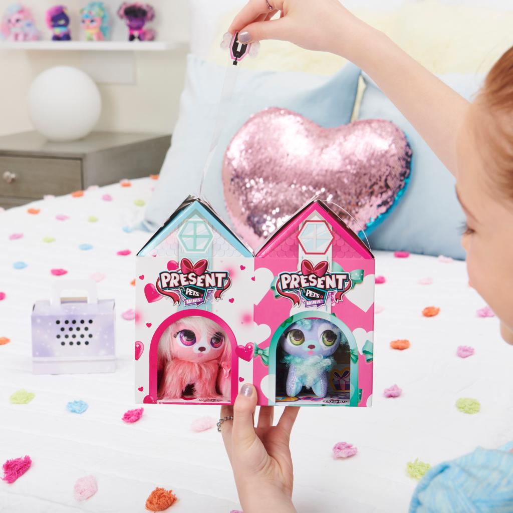 Present Pets Minis, Fluffy BFFs 3-Pack of 3-inch Plush Toys, Kids